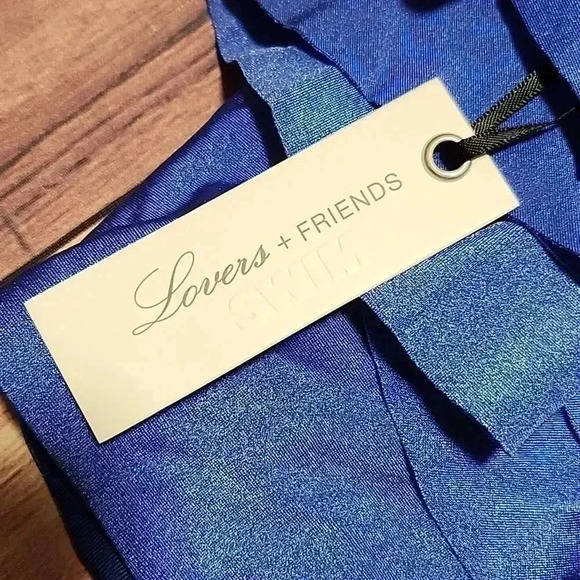 Lovers & Friends Top - Picture 6 of 7